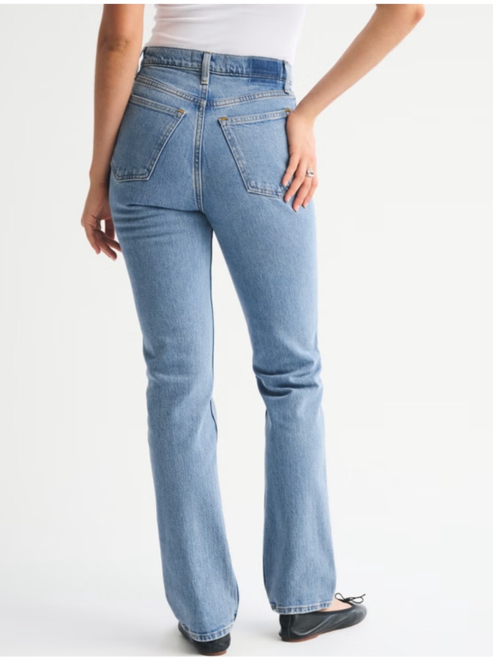 Abercrombie and Fitch Ultra High Rise 90s Straight Jean sz 28/6 - Picture 3 of 8